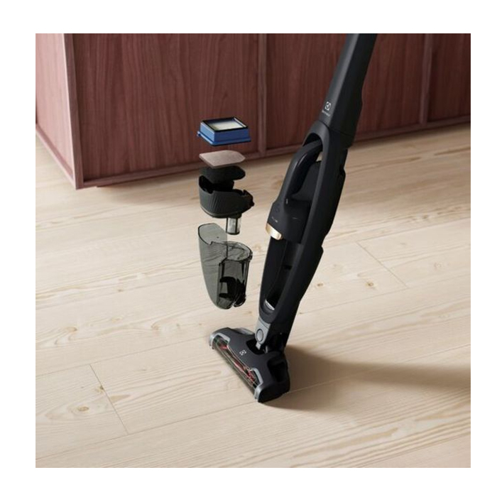 Electrolux Vacuum Cleaner - WQ61-1OGG